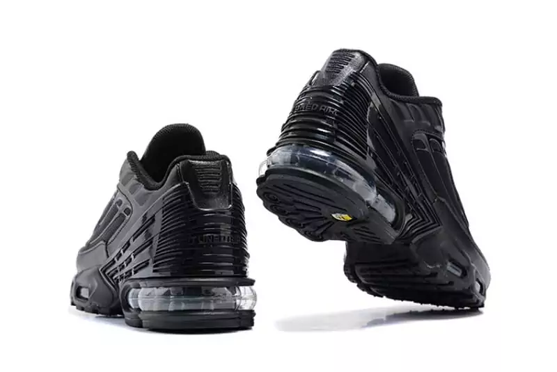 nike air max plus tn3 chaussures pour enfant noir3